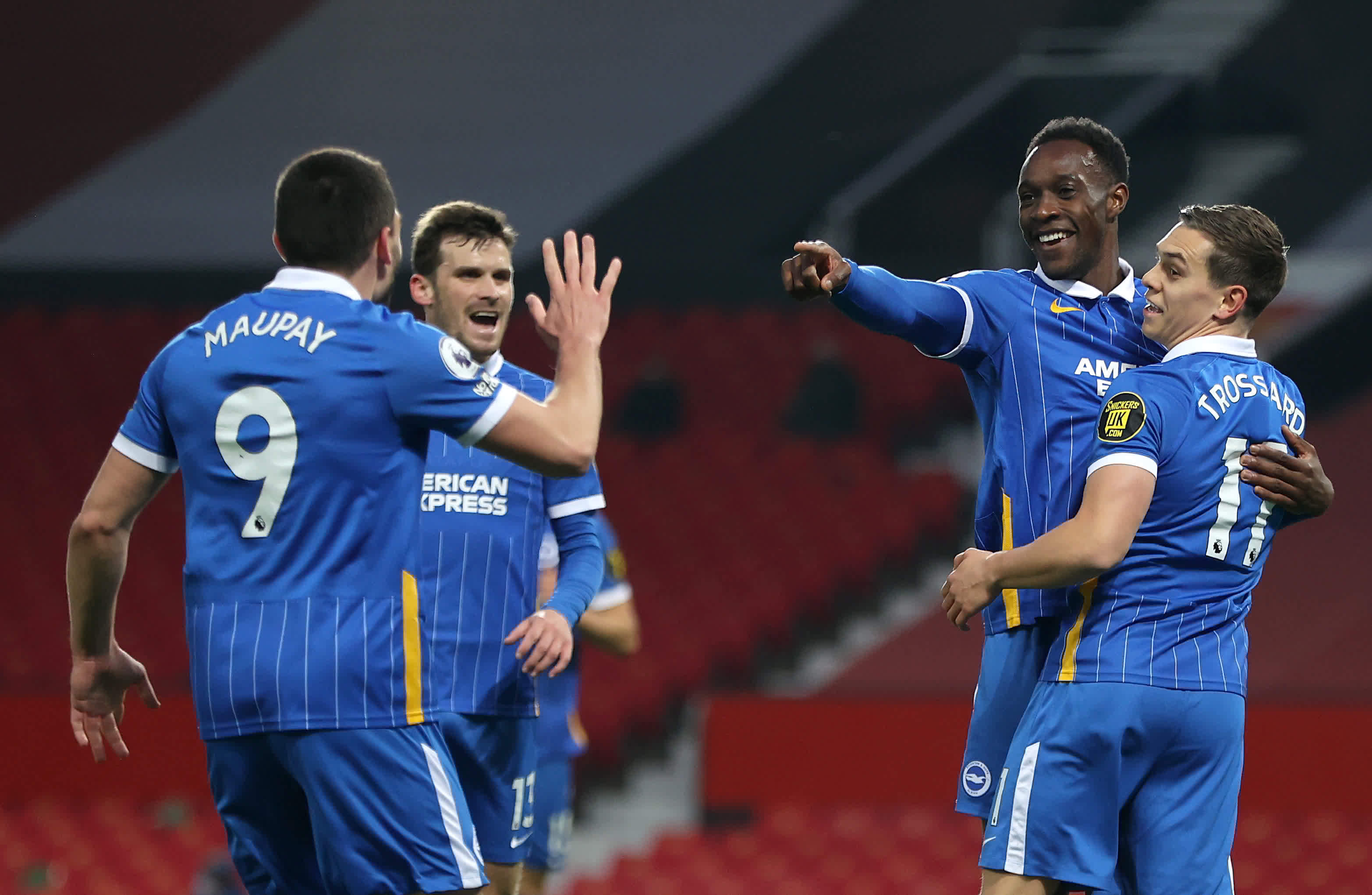 次触球都成 次触球都成