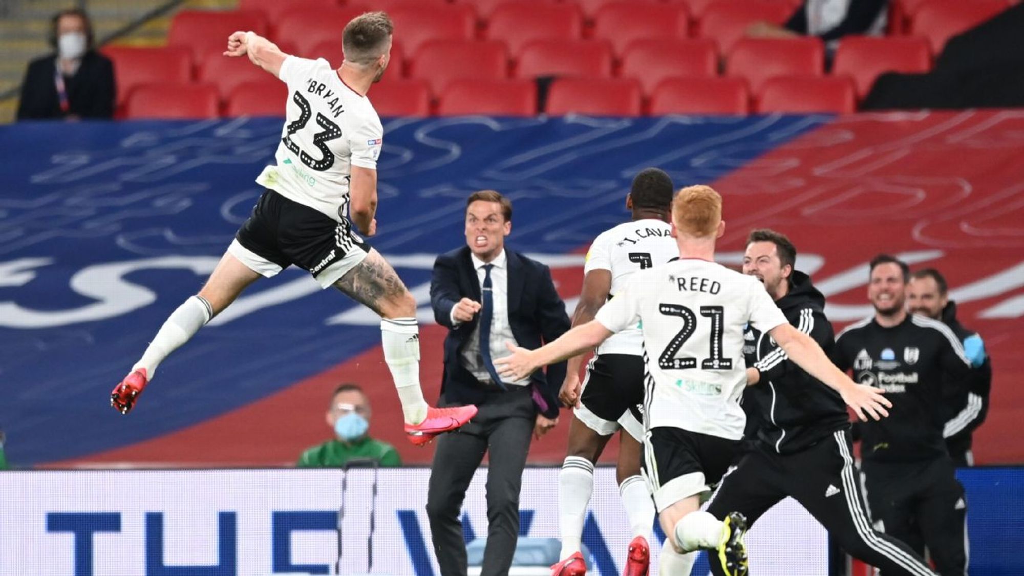 励着无数球 励着无数球